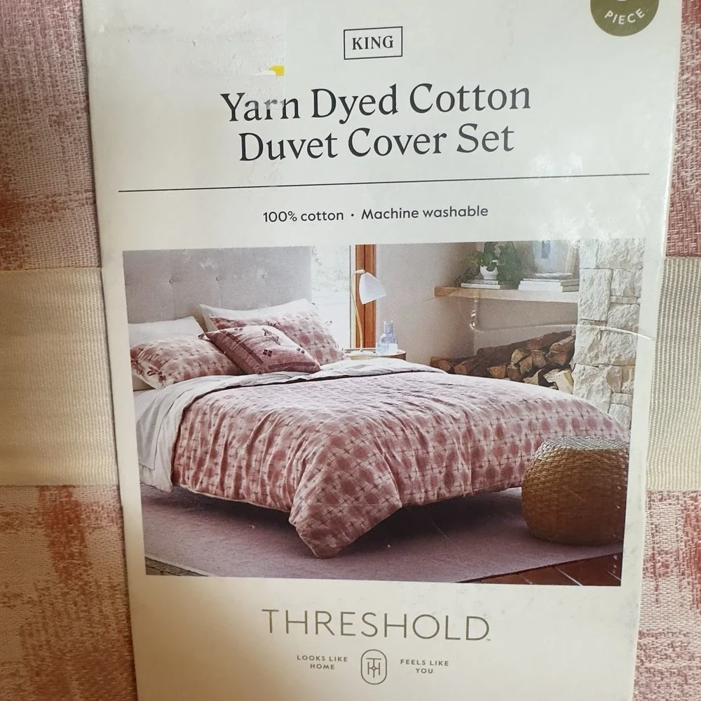 King Yarn Dye Ikat Duvet Cover and Sham Set Ivory/Mauve - Threshold New